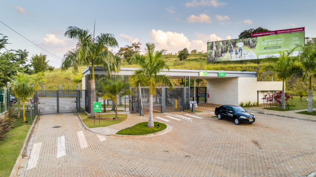 Entrada do Arts Itatiba, empreendimento da GSP Loteamentos em Itatiba (SP).